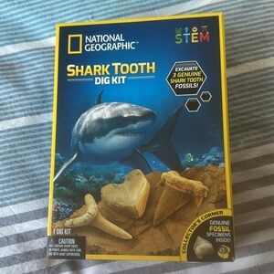 NEW National Geographic Shark Tooth Dig Kit
